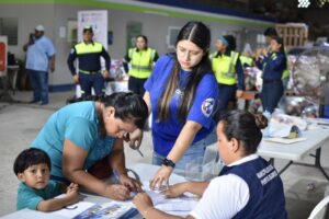Delivery of food kits, eco-filters, and medical supplies in anticipation of a hurricane in Guatemala. Credit: CADENA