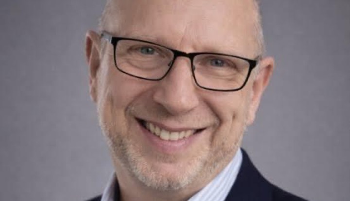 Partnerships, Systems Change and the Future of Collaboration with Darian Stibbe